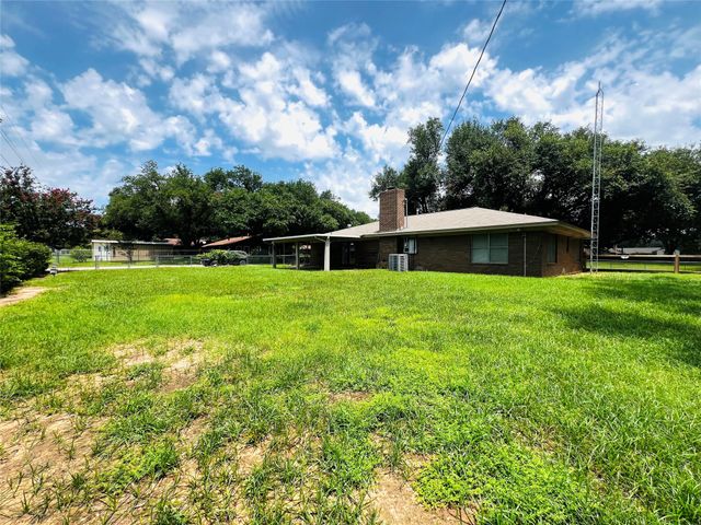 603 W 25th ST, Cameron, TX 76520