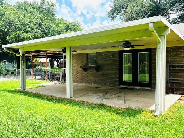 603 W 25th ST, Cameron, TX 76520
