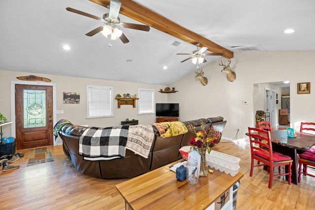 4771 County Road 473, Elgin, TX 78621
