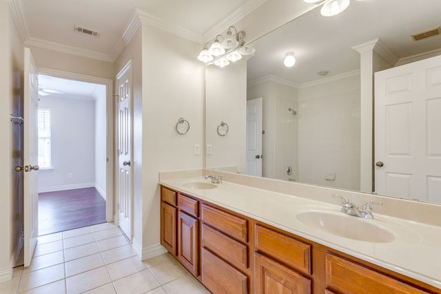 2620 Glen Ranch Drive, Burleson, TX 76028