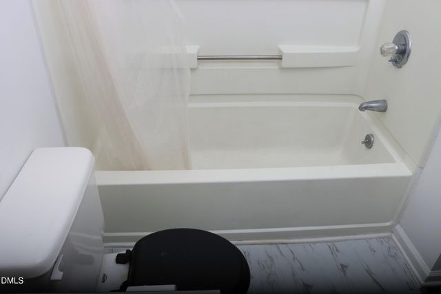 4907 Hollenden Drive 106, Raleigh, NC 27616