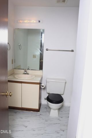 4907 Hollenden Drive 106, Raleigh, NC 27616