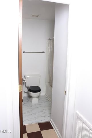 4907 Hollenden Drive 106, Raleigh, NC 27616