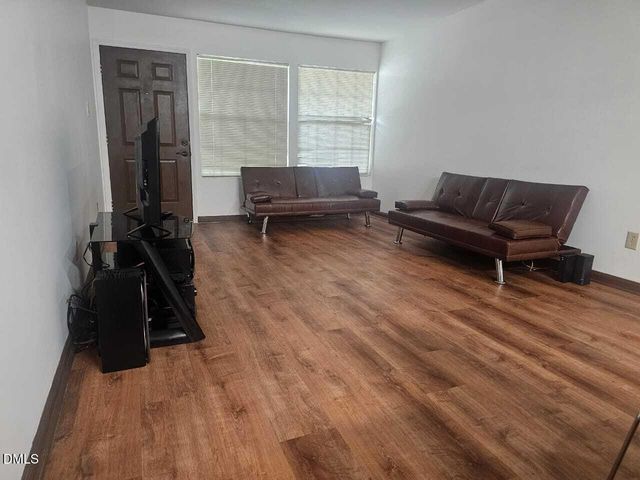 4907 Hollenden Drive 106, Raleigh, NC 27616