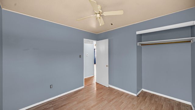 1006 W Old Ridge Road, Hobart, IN 46342