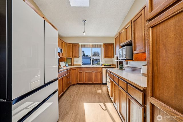 22 R Place NE, Auburn, WA 98002