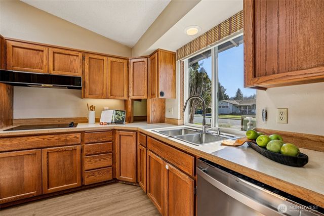 22 R Place NE, Auburn, WA 98002