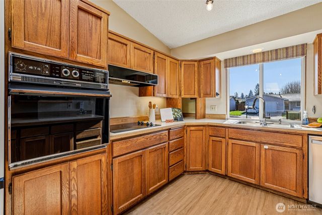 22 R Place NE, Auburn, WA 98002