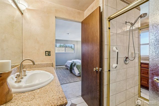 22 R Place NE, Auburn, WA 98002