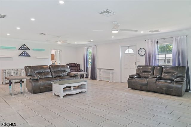 427 Stockton ST, North Fort Myers, FL 33903
