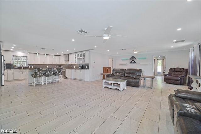 427 Stockton ST, North Fort Myers, FL 33903