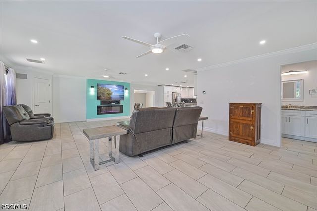 427 Stockton ST, North Fort Myers, FL 33903