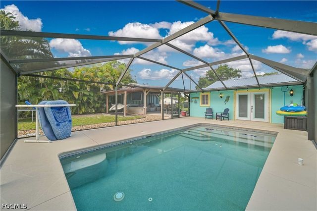 427 Stockton ST, North Fort Myers, FL 33903