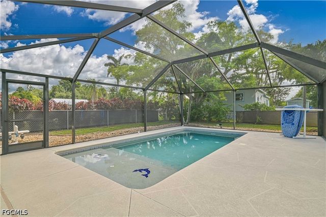 427 Stockton ST, North Fort Myers, FL 33903