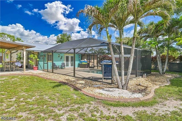427 Stockton ST, North Fort Myers, FL 33903