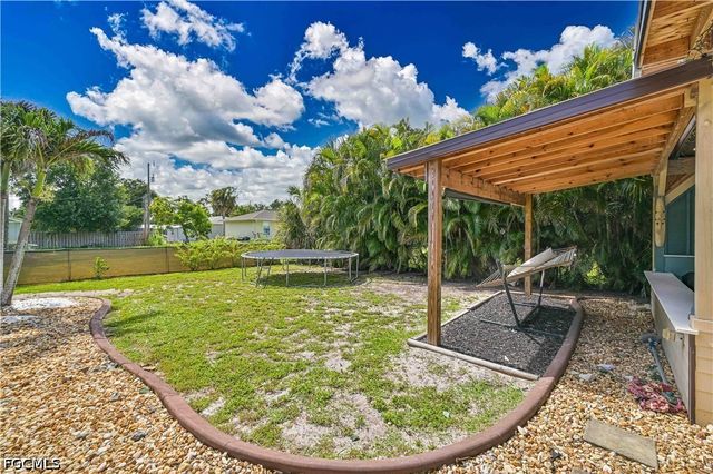 427 Stockton ST, North Fort Myers, FL 33903