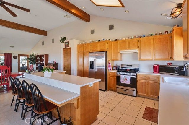 1388 N Jemez Trail, Landers, CA 92285