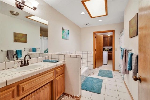 1388 N Jemez Trail, Landers, CA 92285