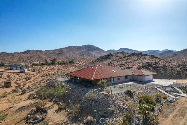1388 N Jemez Trail, Landers, CA 92285