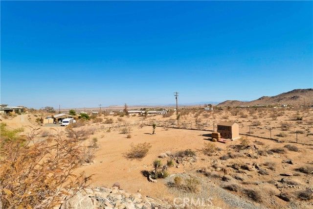 1388 N Jemez Trail, Landers, CA 92285