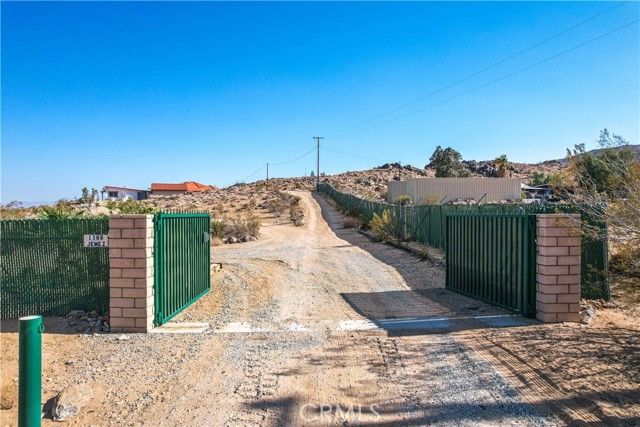 1388 N Jemez Trail, Landers, CA 92285