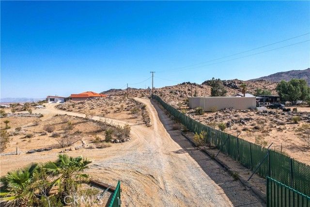 1388 N Jemez Trail, Landers, CA 92285