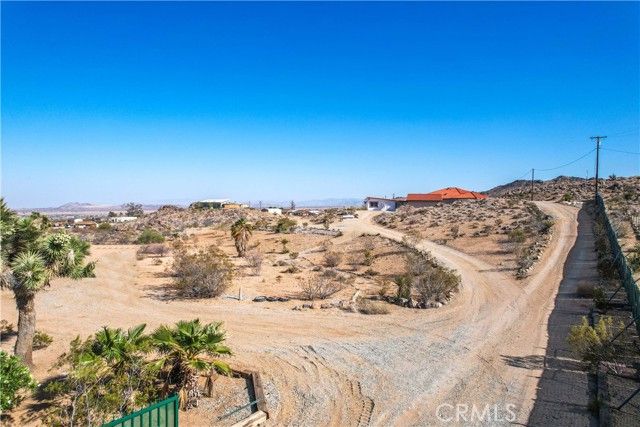 1388 N Jemez Trail, Landers, CA 92285