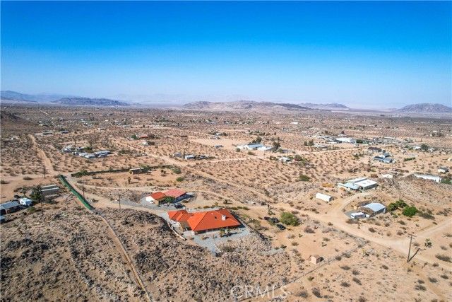 1388 N Jemez Trail, Landers, CA 92285