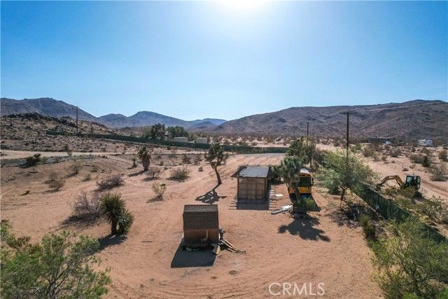 1388 N Jemez Trail, Landers, CA 92285