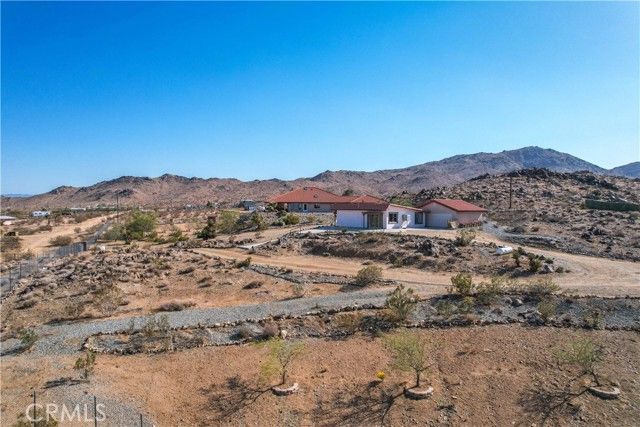 1388 N Jemez Trail, Landers, CA 92285