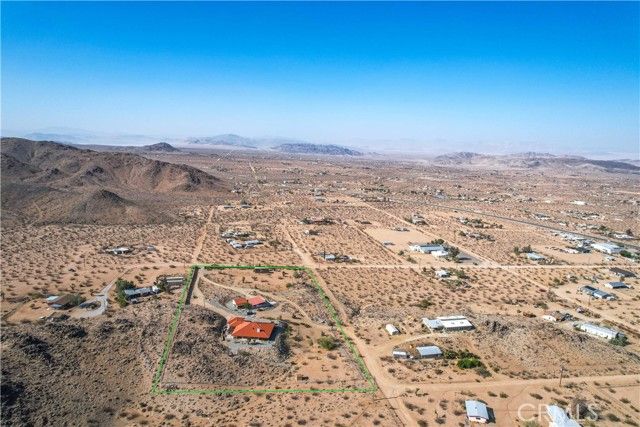 1388 N Jemez Trail, Landers, CA 92285