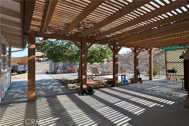 1388 N Jemez Trail, Landers, CA 92285