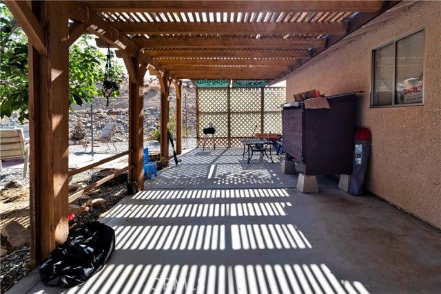 1388 N Jemez Trail, Landers, CA 92285