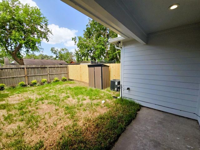 5226 Ridgevan Drive, Houston, TX 77053