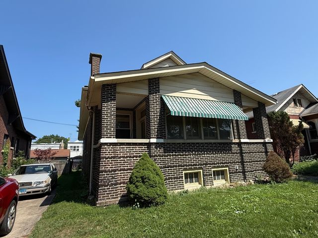 4929 N Central Park Avenue, Chicago, IL 60625