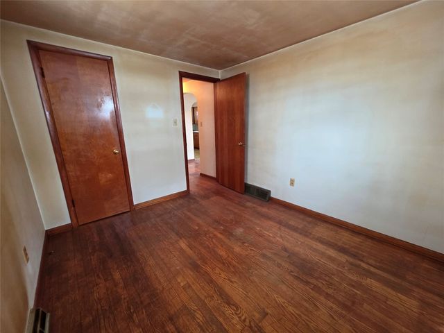 1710 CENTER Street, Erie, PA 16510