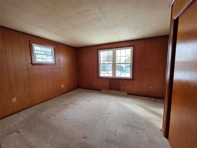 1710 CENTER Street, Erie, PA 16510