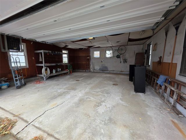 1710 CENTER Street, Erie, PA 16510