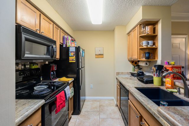 2106 Myrtlewood Circle E, Palm Beach Gardens, FL 33418