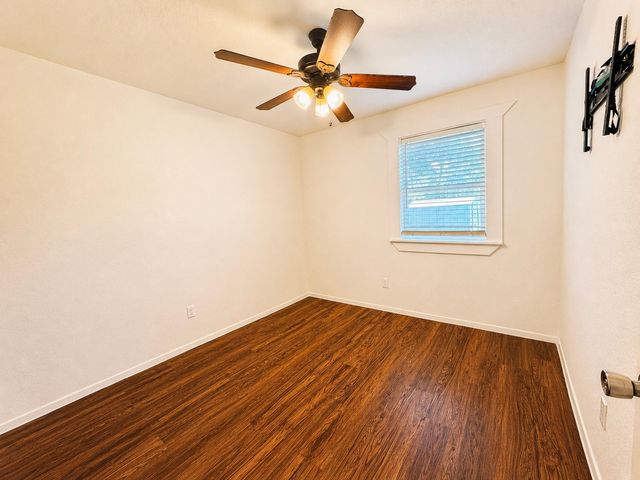 730 Rolling Ridge Lane, Duncanville, TX 75116