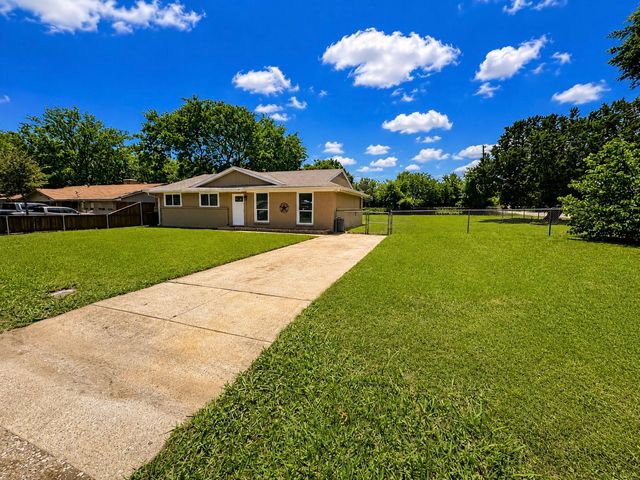 730 Rolling Ridge Lane, Duncanville, TX 75116