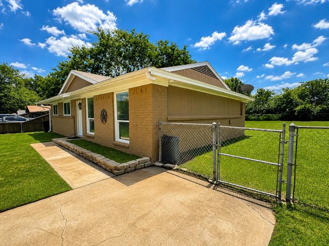 730 Rolling Ridge Lane, Duncanville, TX 75116