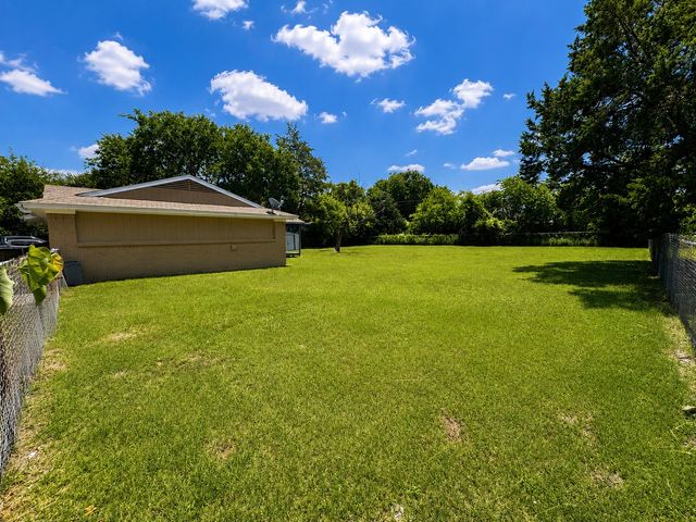 730 Rolling Ridge Lane, Duncanville, TX 75116