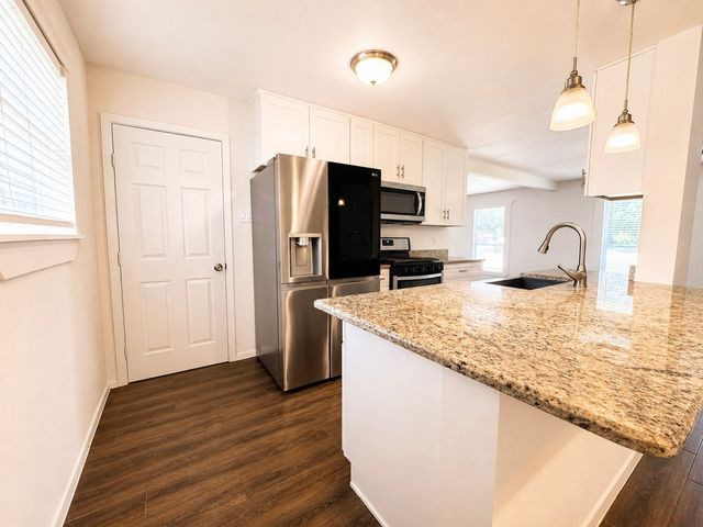 730 Rolling Ridge Lane, Duncanville, TX 75116