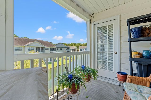 667 Woodmoor Dr Unit 301, Murrells Inlet, SC 29576