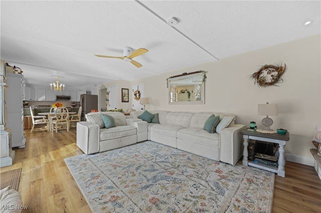 2110 Edmar Street, Louisville, OH 44641