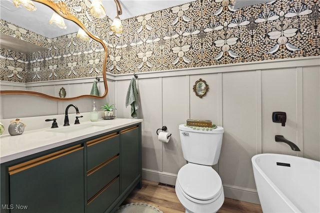 2110 Edmar Street, Louisville, OH 44641