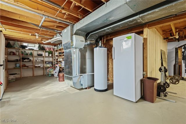 2110 Edmar Street, Louisville, OH 44641