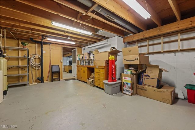 2110 Edmar Street, Louisville, OH 44641