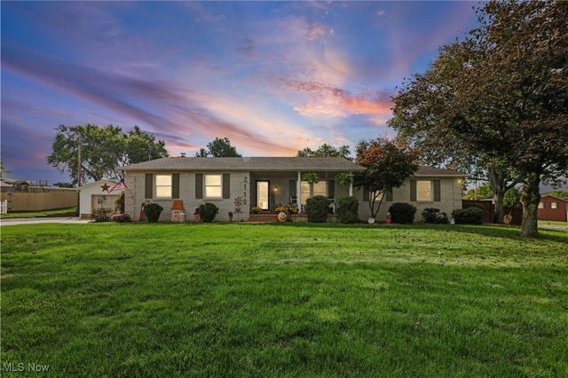 2110 Edmar Street, Louisville, OH 44641